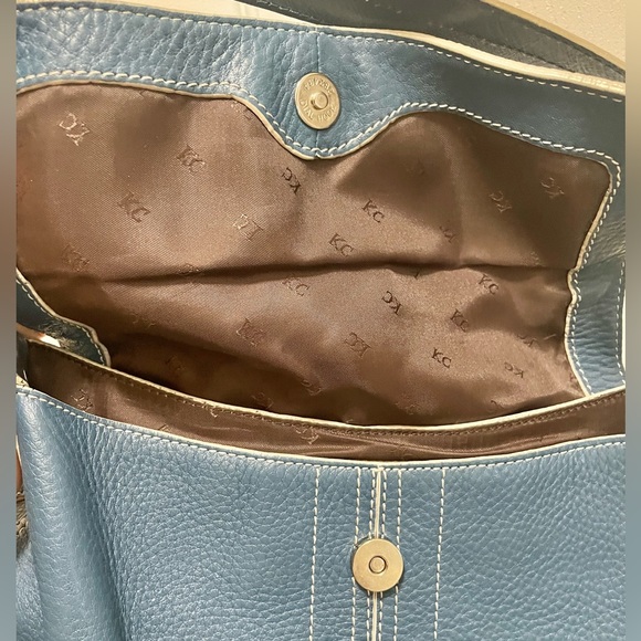 Kenneth Cole Reaction Medium Blue Leather Shoulder Bag, Detailed Stitching - Picture 6 of 9